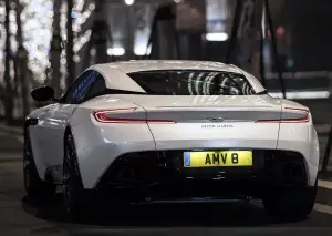 Aston Martin DB11 V8