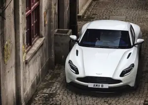 Aston Martin DB11 V8