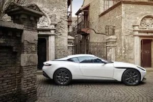 Aston Martin DB11 V8 - 7