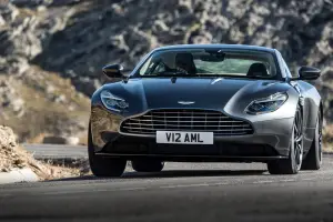 Aston Martin DB11