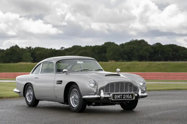 Aston Martin DB5 Goldfinger Continuation - Foto ufficiali - 5