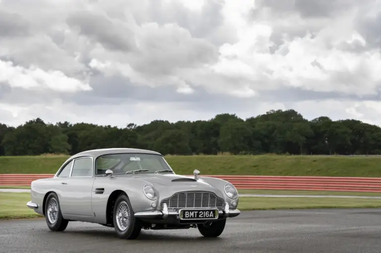 Aston Martin DB5 Goldfinger Continuation - Foto ufficiali - 6