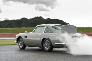 Aston Martin DB5 Goldfinger Continuation - Foto ufficiali