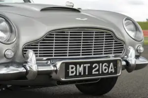 Aston Martin DB5 Goldfinger Continuation - Foto ufficiali