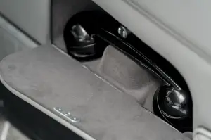 Aston Martin DB5 Goldfinger Continuation - Foto ufficiali