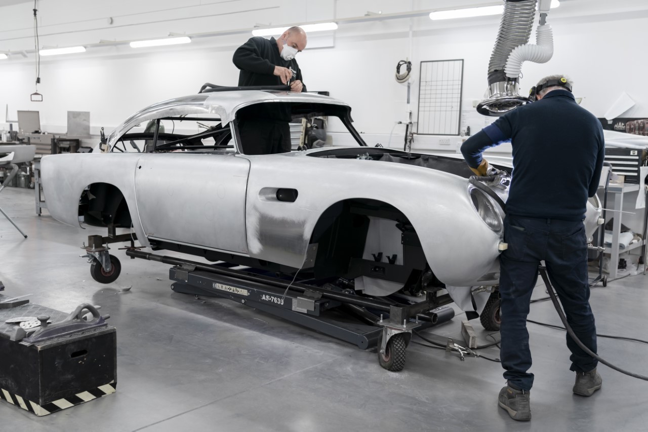 Aston Martin DB5 Goldfinger Continuation - Produzione