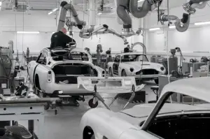 Aston Martin DB5 Goldfinger Continuation - Produzione