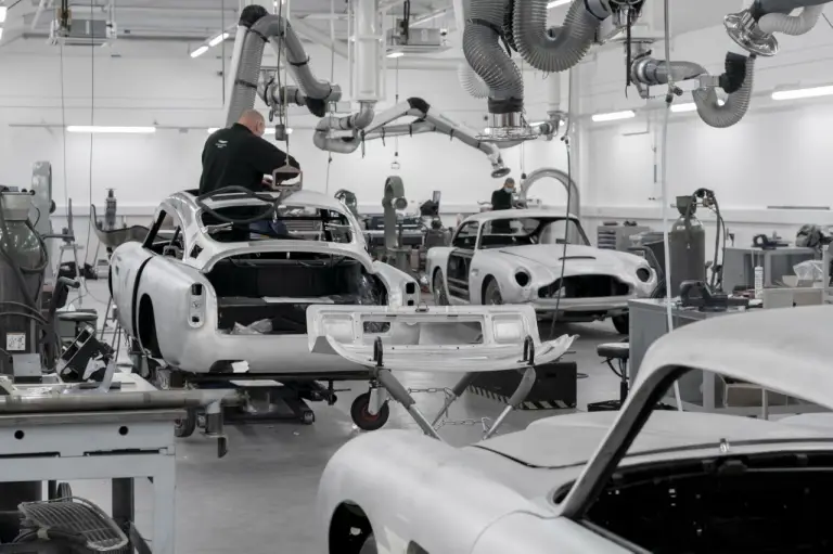 Aston Martin DB5 Goldfinger Continuation - Produzione - 3