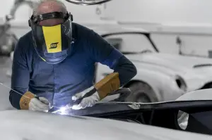 Aston Martin DB5 Goldfinger Continuation - Produzione