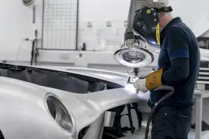 Aston Martin DB5 Goldfinger Continuation - Produzione - 9