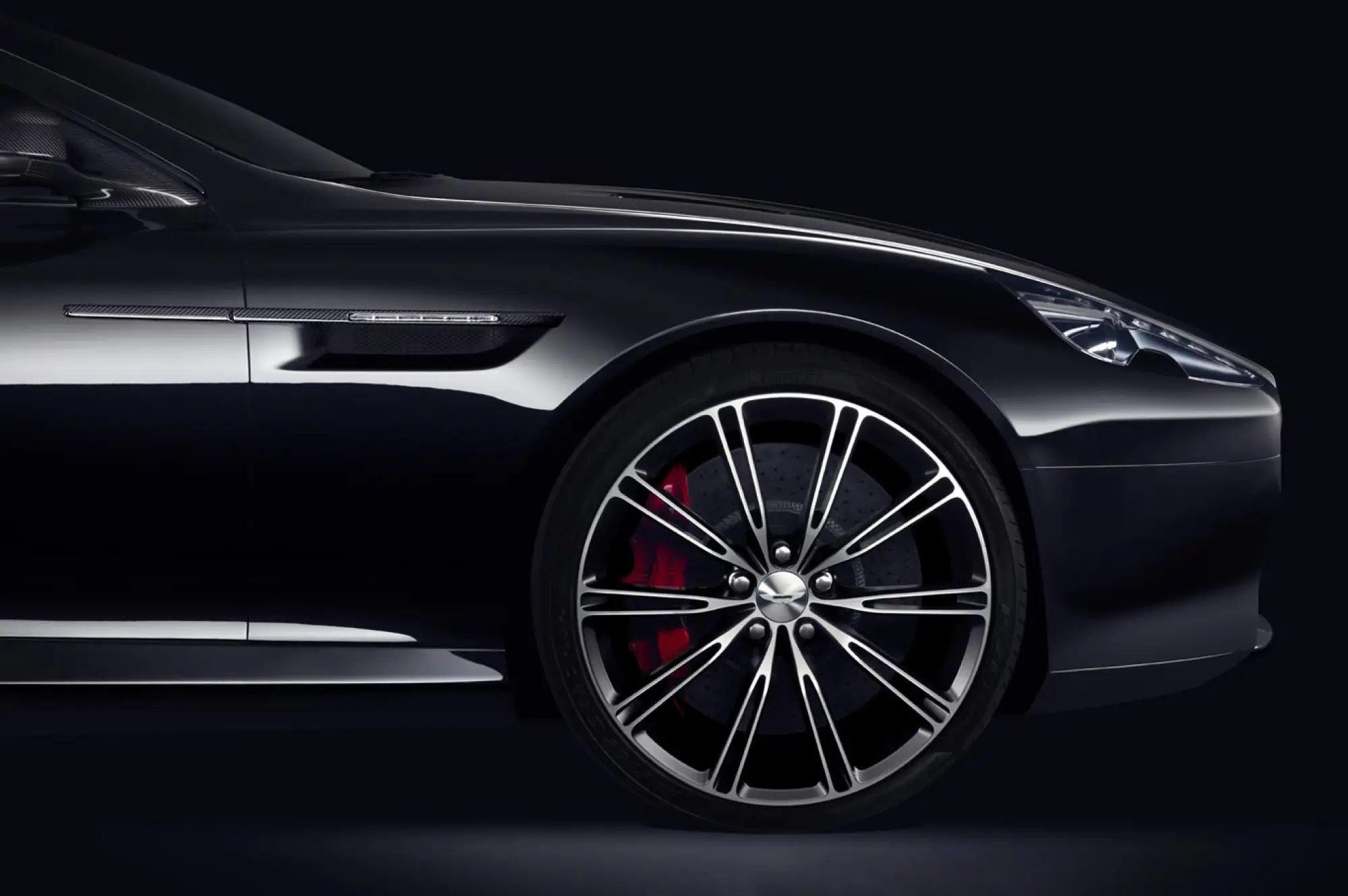 Aston Martin DB9 Carbon Edition  - 2