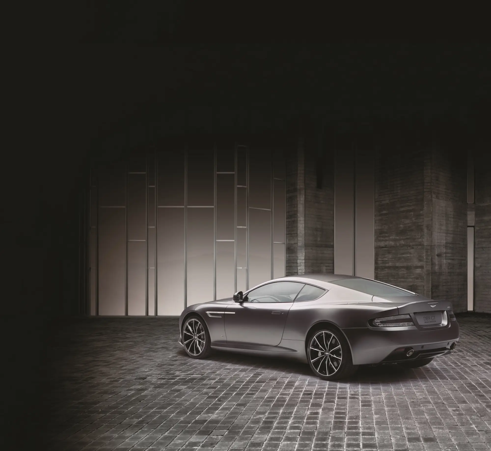 Aston Martin DB9 (Coupè, Volante, LM, GT Bond Edition, DBR9 GT1 e DBRS9 GT3) - 12