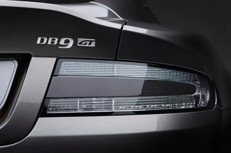 Aston Martin DB9 GT - 4