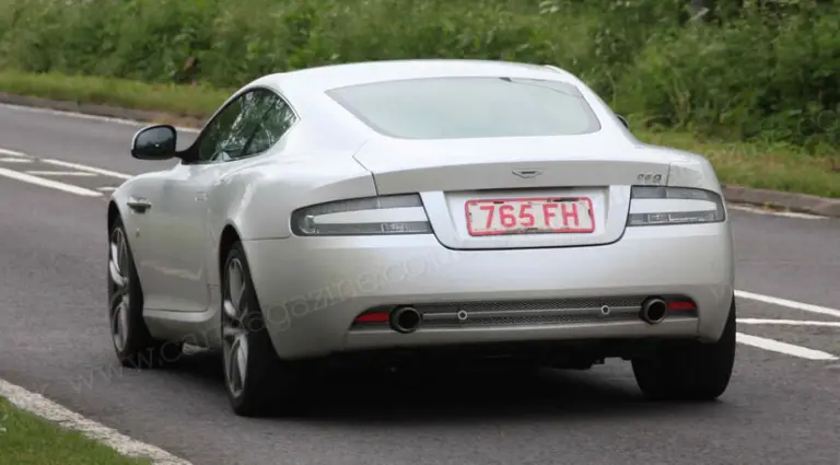 Aston Martin DB9 MY2011 - 5