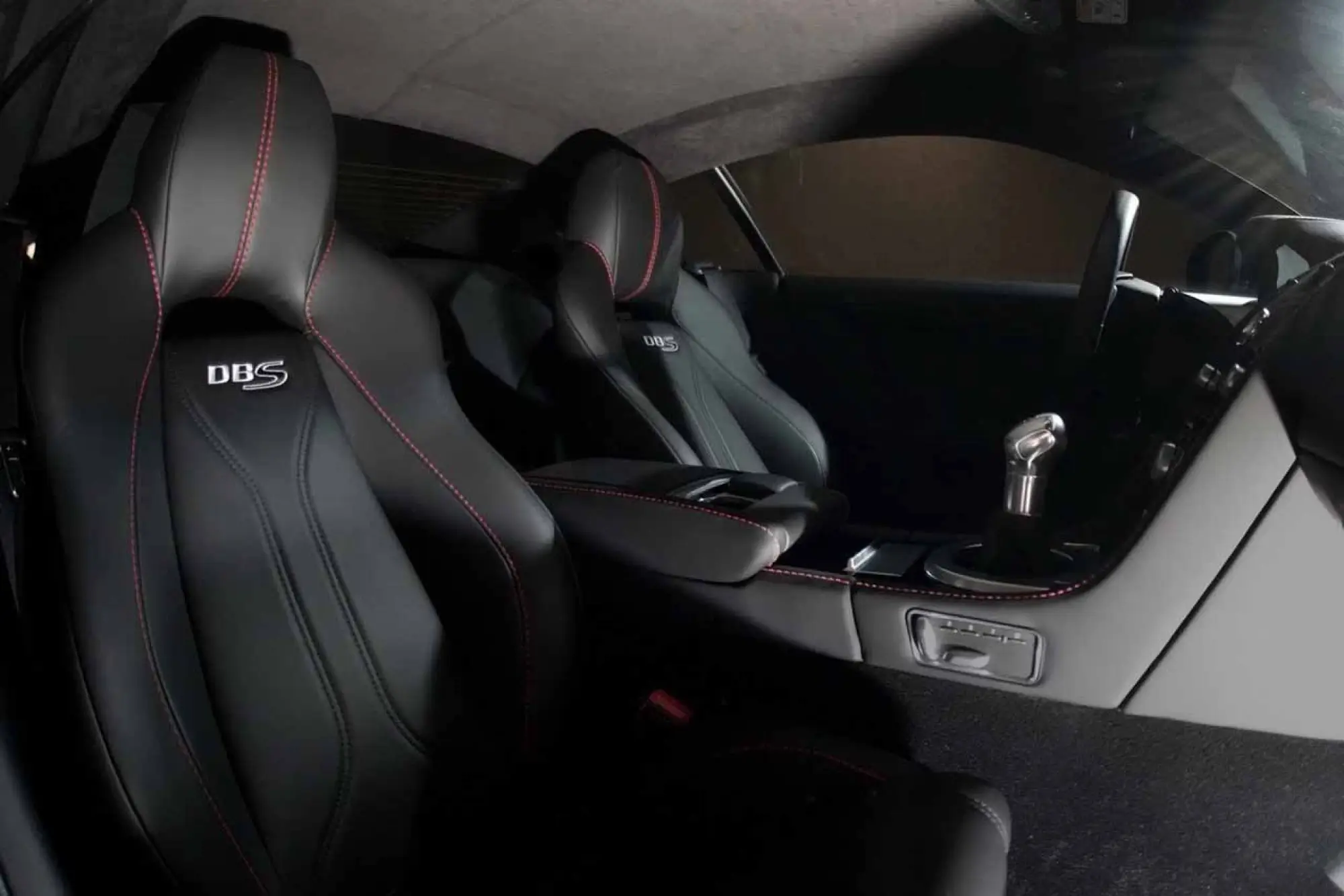 Aston Martin DBS Carbon Edition by Wheelsandmore, foto - 6