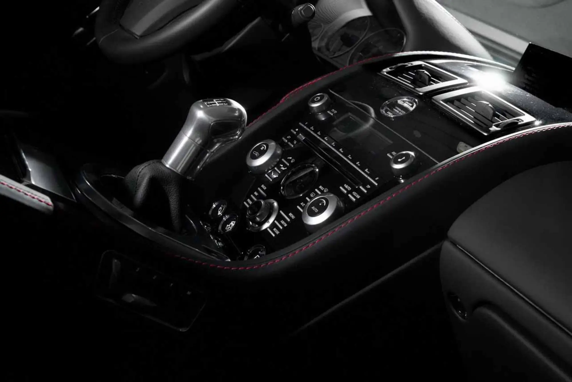 Aston Martin DBS Carbon Edition by Wheelsandmore, foto - 8