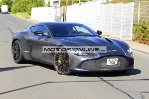 Aston Martin DBS GT Zagato - Foto spia 14-5-2020 - 4