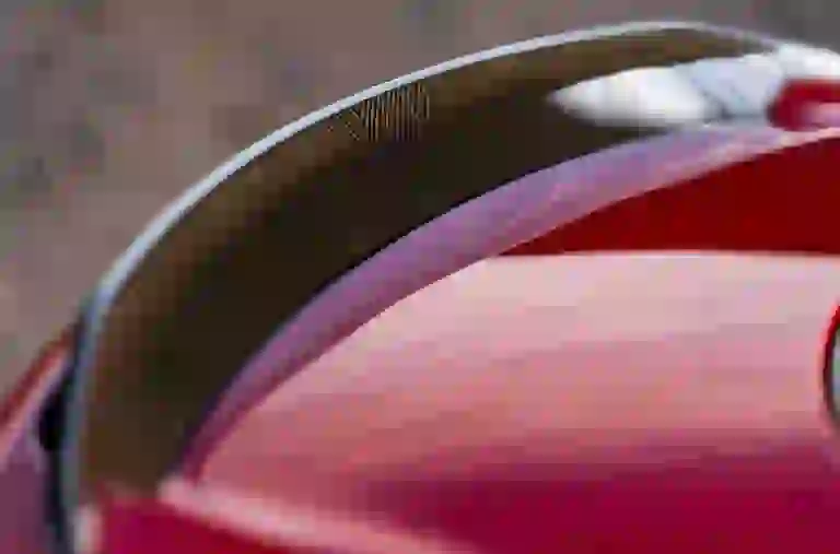 Aston Martin DBS Superleggera foto leaked 26 giugno 2018 - 12