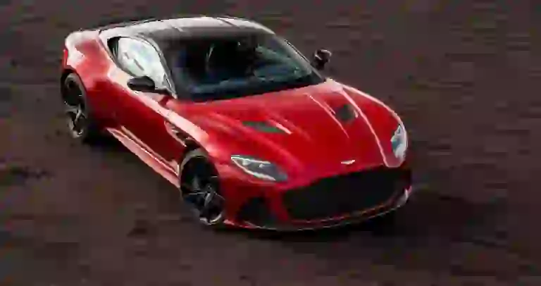 Aston Martin DBS Superleggera foto leaked 26 giugno 2018 - 6