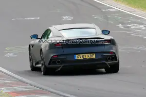 Aston Martin DBS Superleggera foto spia 6 giugno 2018 - 10