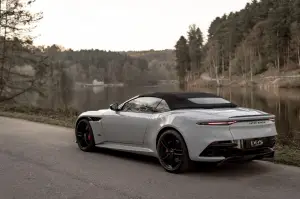 Aston Martin DBS Superleggera Volante 2020 - foto - 10