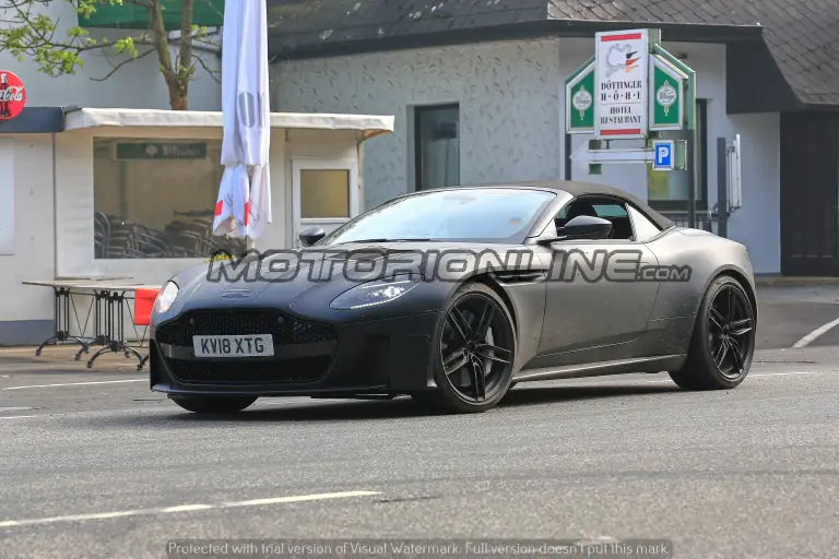 Aston Martin DBS Superleggera Volante - Foto spia 16-05-2018 - 1