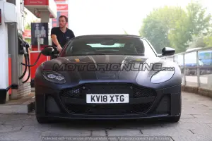 Aston Martin DBS Superleggera Volante - Foto spia 16-05-2018