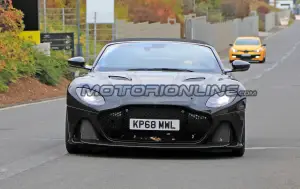 Aston Martin DBS Superleggera Volante - Foto spia 26-10-2018