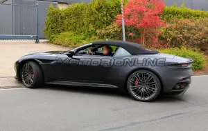 Aston Martin DBS Superleggera Volante - Foto spia 26-10-2018