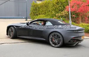 Aston Martin DBS Superleggera Volante - Foto spia 26-10-2018 - 7