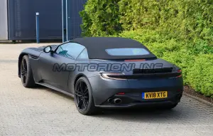 Aston Martin DBS Superleggera Volante - Foto spia prototipo 16-05-2018