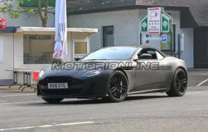 Aston Martin DBS Superleggera Volante - Foto spia prototipo 16-05-2018 - 1