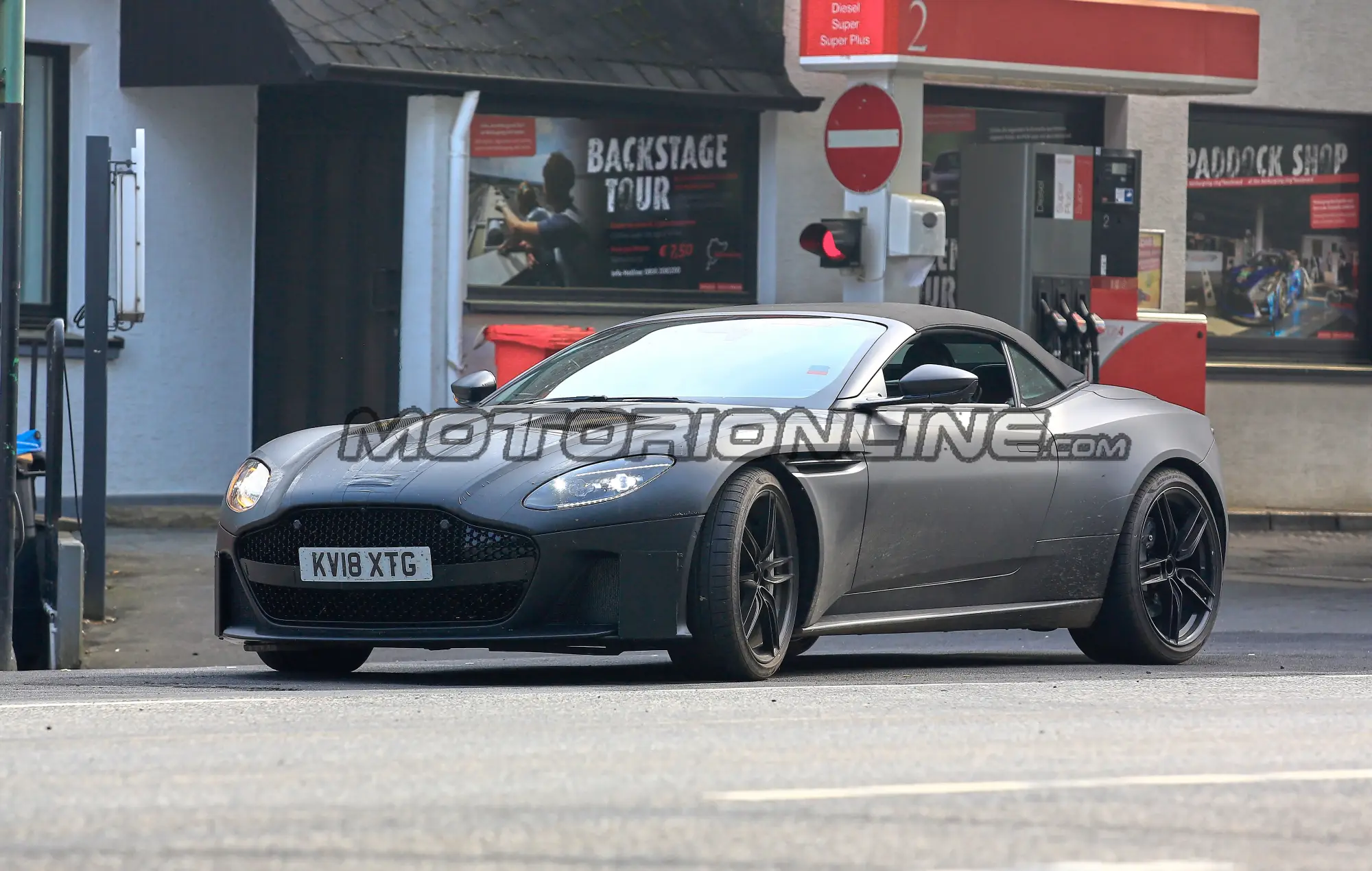 Aston Martin DBS Superleggera Volante - Foto spia prototipo 16-05-2018 - 3