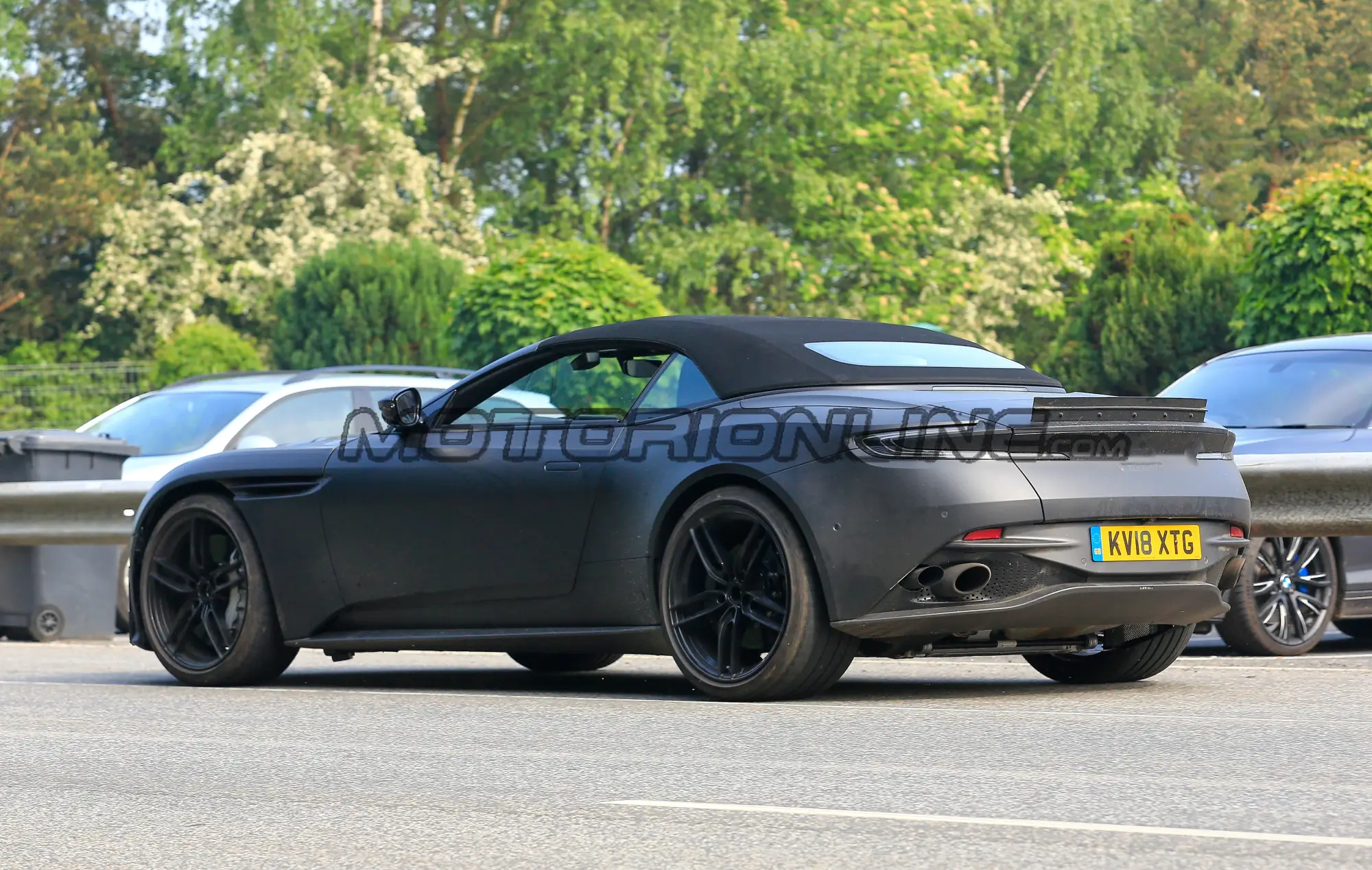 Aston Martin DBS Superleggera Volante - Foto spia prototipo 16-05-2018 - 7