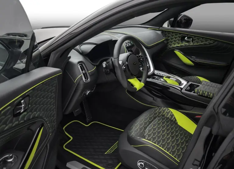 Aston Martin DBX by Mansory - 9