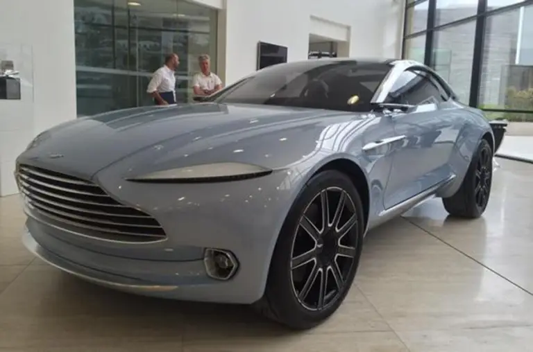 Aston Martin DBX Concept Mako Blue - 2