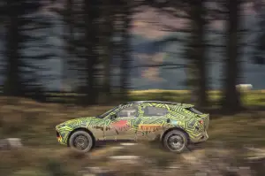 Aston Martin DBX inizio test sviluppo - 3