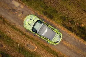 Aston Martin DBX inizio test sviluppo