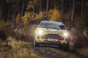 Aston Martin DBX inizio test sviluppo - 9