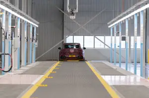 Aston Martin DBX - Pre-produzione