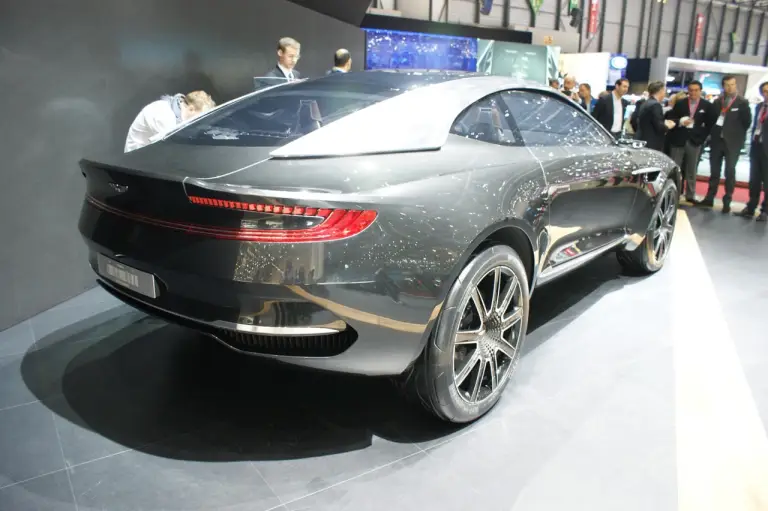 Aston Martin DBX - Salone di Ginevra 2015 - 5