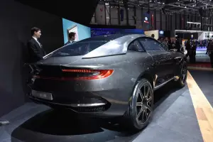 Aston Martin DBX - Salone di Ginevra 2015 - 27