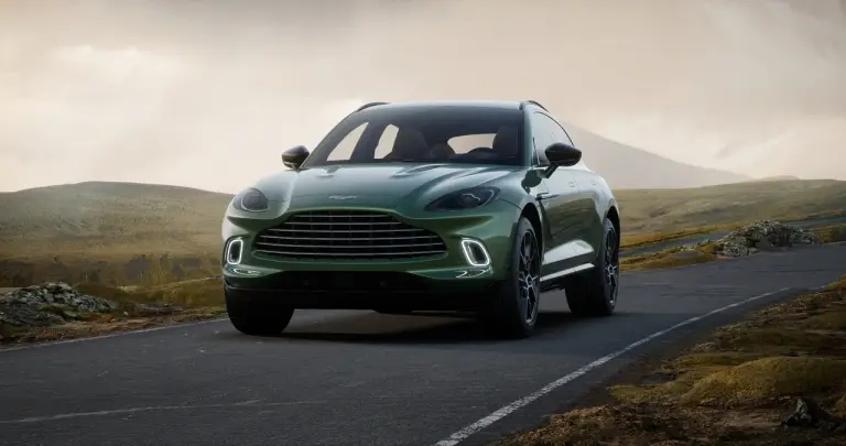 Aston Martin DBX Straight-Six 2022 - Foto ufficiali - 9