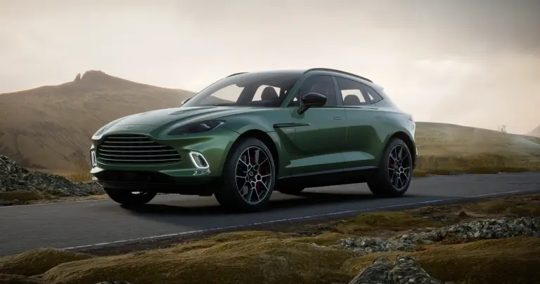 Aston Martin DBX Straight-Six 2022 - Foto ufficiali - 2