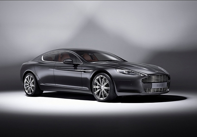 Aston Martin Rapide allestimento Luxe