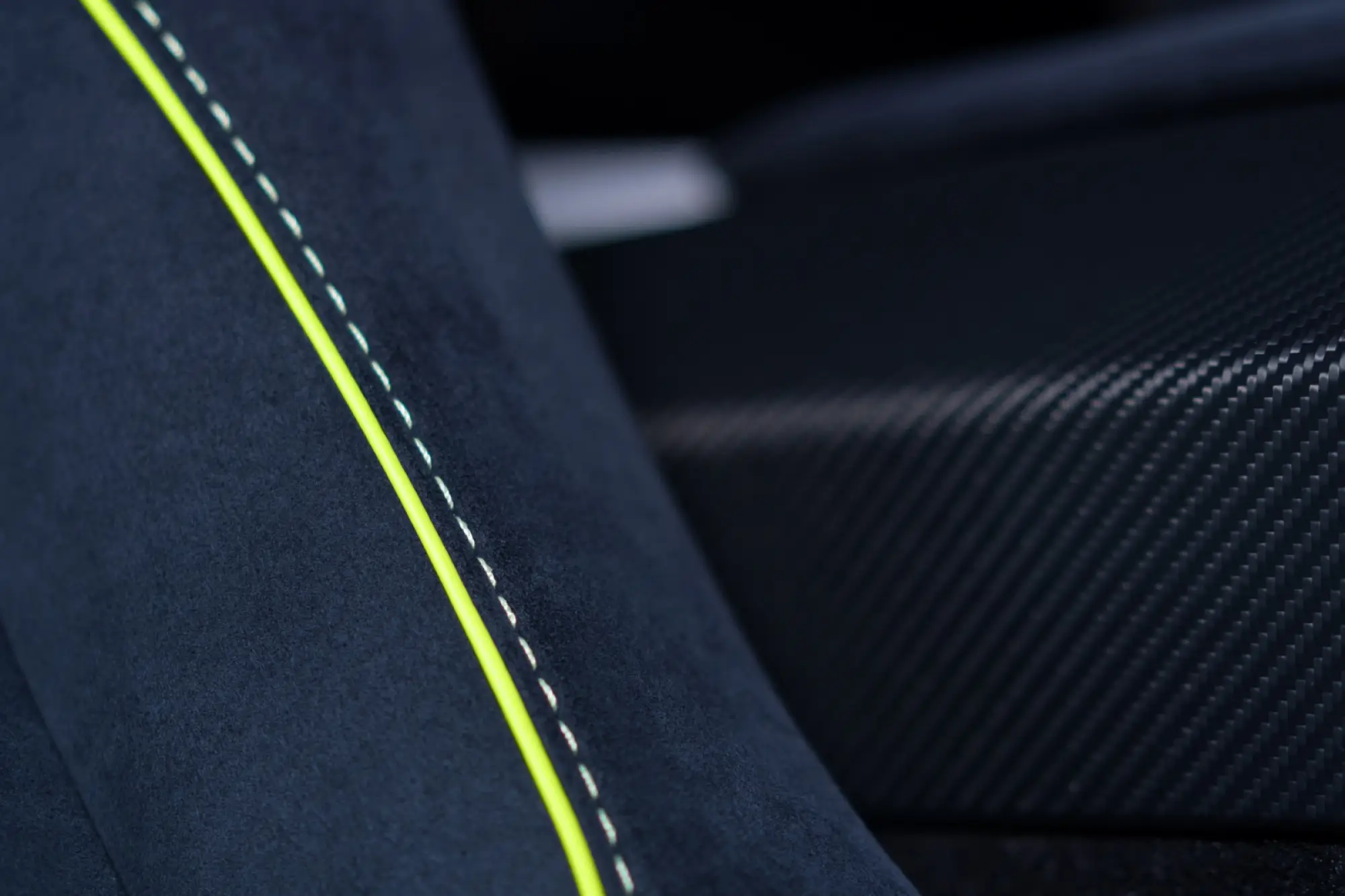 Aston Martin Rapide AMR e Vantage AMR Pro - Salone di Ginevra 2017 - 24