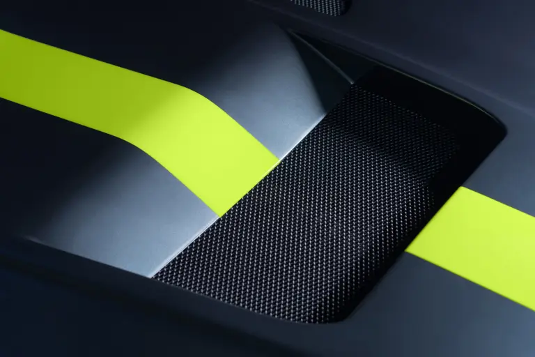 Aston Martin Rapide AMR e Vantage AMR Pro - Salone di Ginevra 2017 - 41