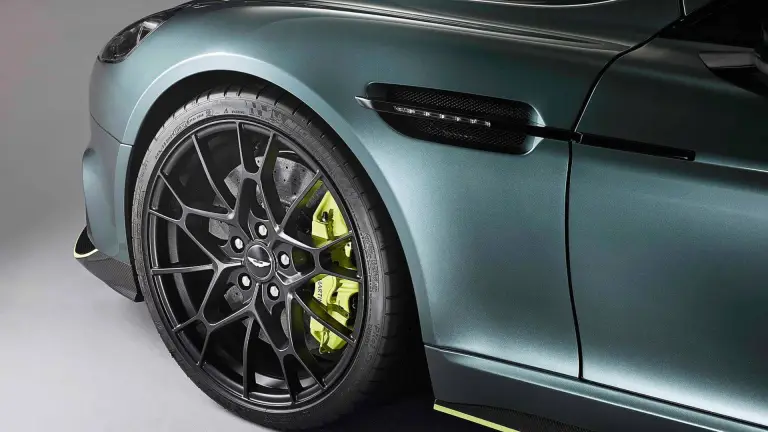 Aston Martin Rapide AMR - 6