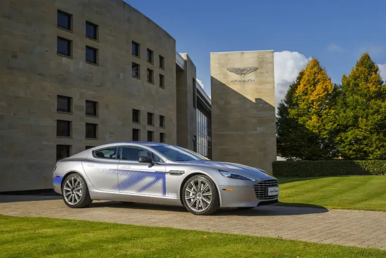 Aston Martin RapidE Concept - 13