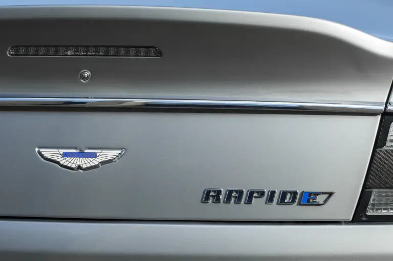 Aston Martin RapidE Concept - 3